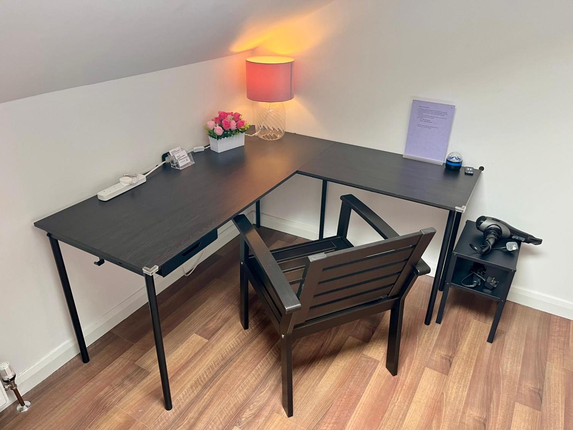 Entire Pinkapt - Free Parking - Up To 4 Guests - 3 Beds - Close To City Centre Белфаст Экстерьер фото